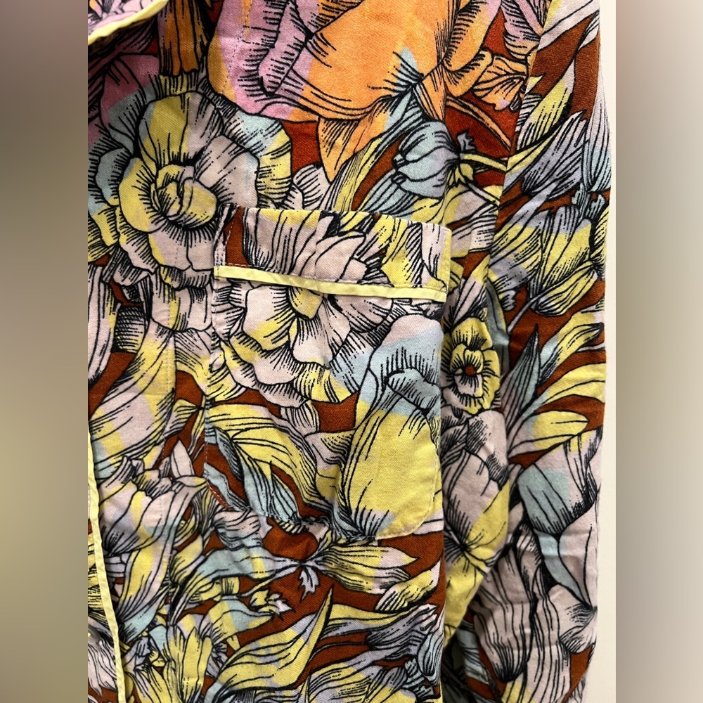 ANTHROPOLOGIE x ALEXANDRA FARMER FLORAL PAJAMA TOP, SIZE L. - Picture 4 of 9